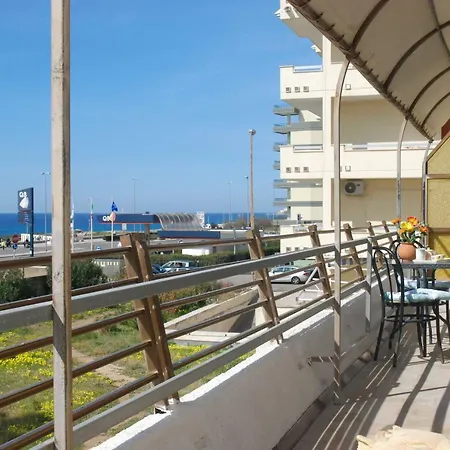 Katia, Lido San Giovanni, *